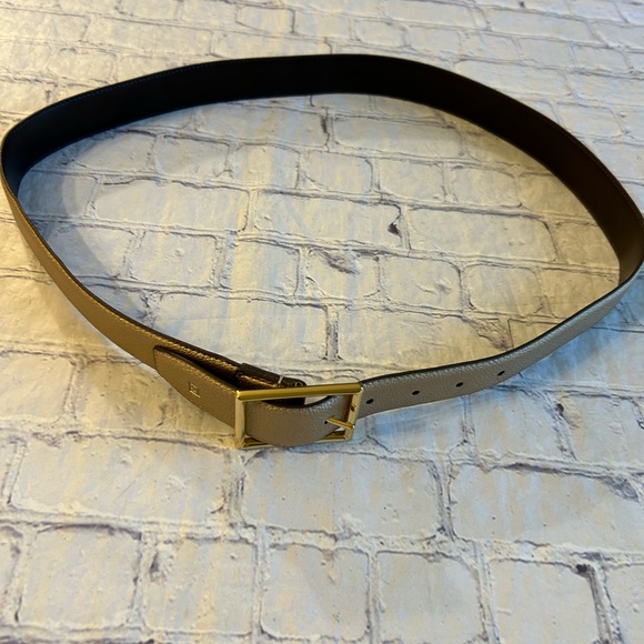 GOLD PEBBLE GRAIN NON LEATHER SHINY GOLD TON BUCKLE WOMENS BELT - Picture 9 of 9